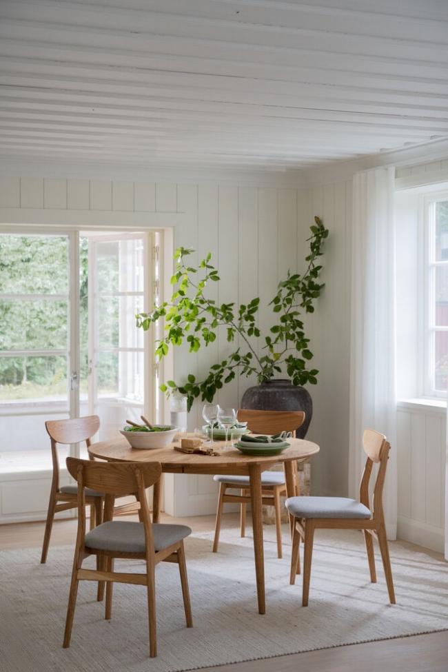 Spisebord 'Tyler' 120x120 - Natur