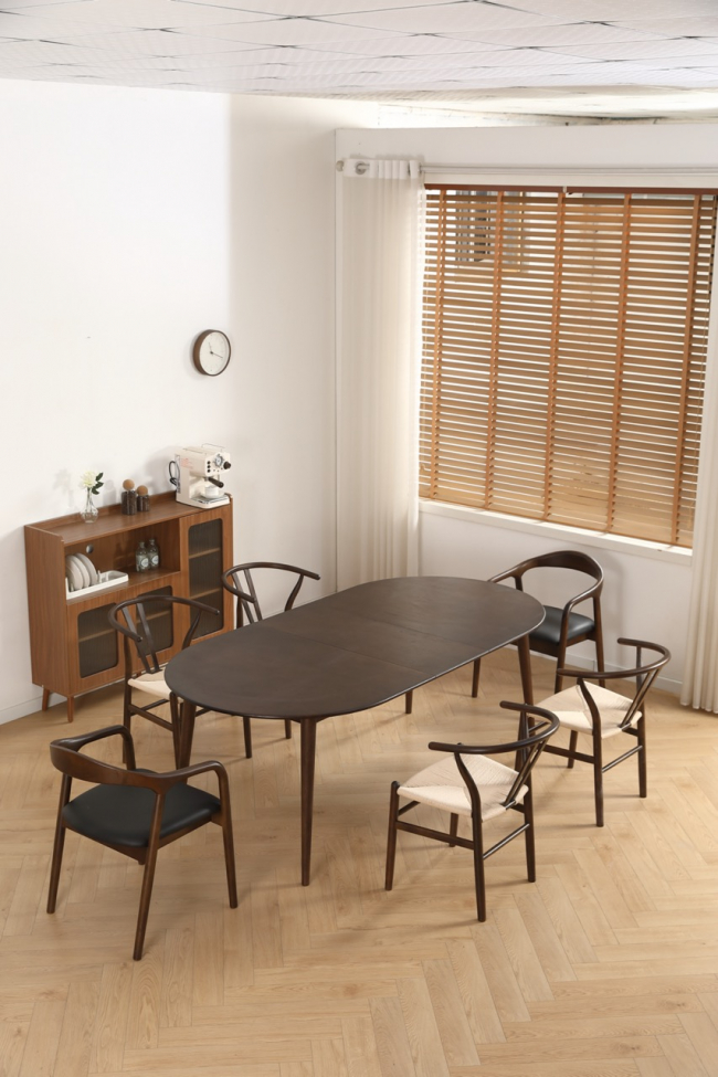 Spisebord 'Avora' - Valnøtt