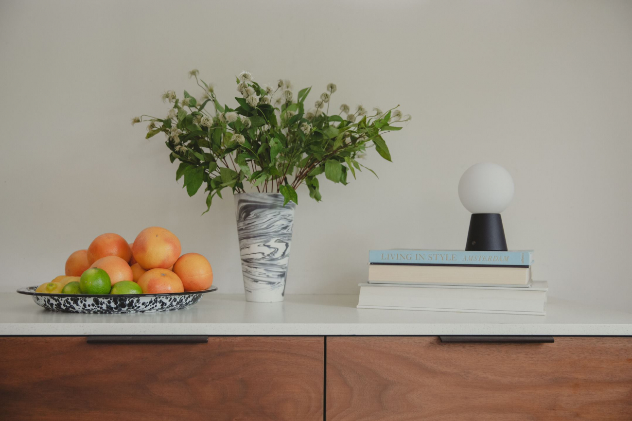 Vase 'Conic' - Svart/Hvit S