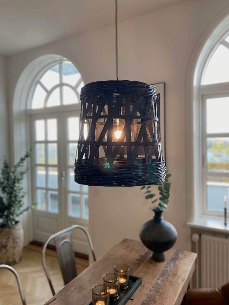 Taklampe 'Tulda' - Svart