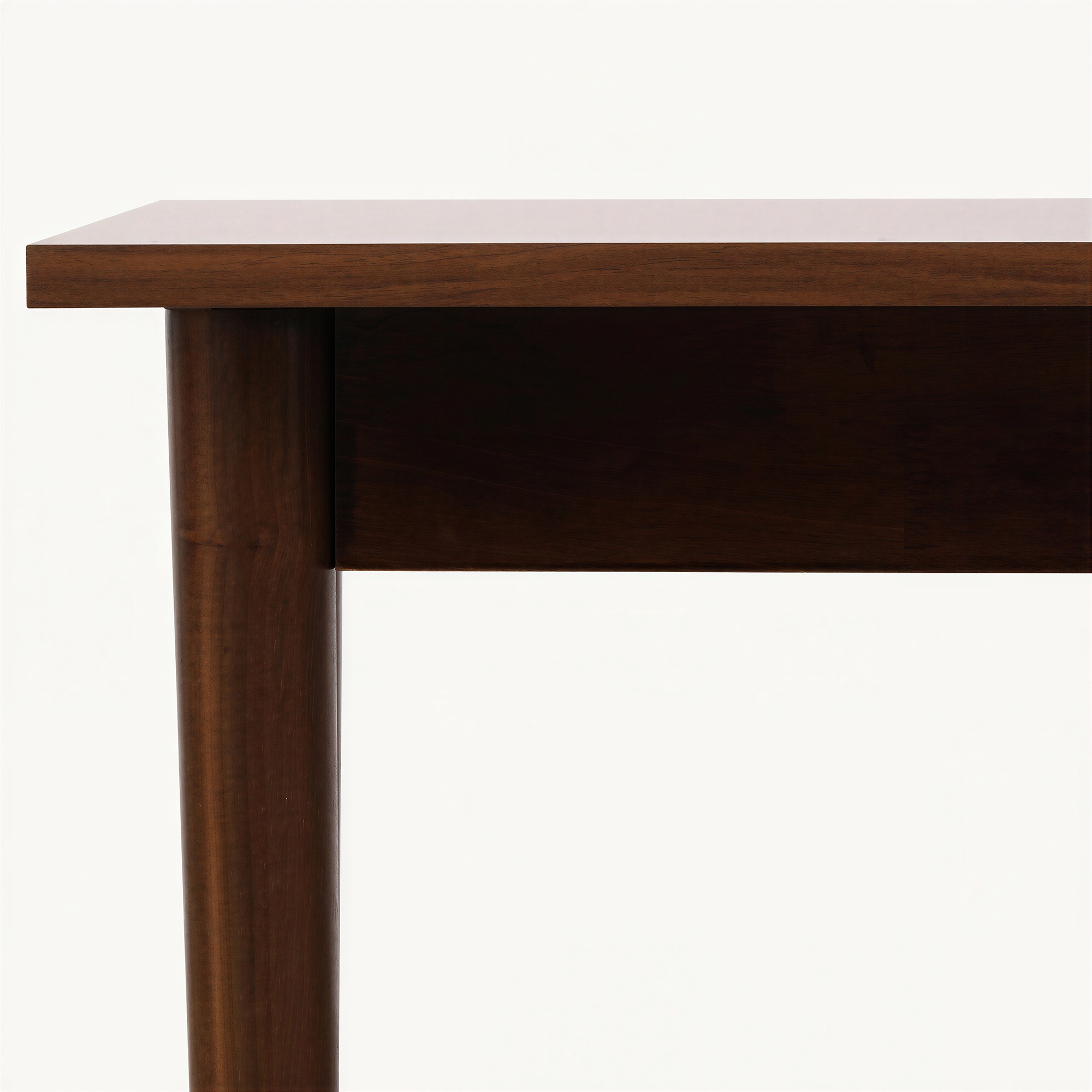Spisebord 'Fager' 135cm - Valnøtt