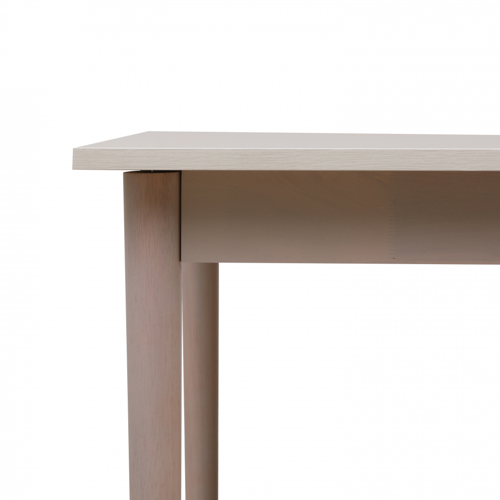 Spisebord 'Fager' 135cm - Hvitpigmentert