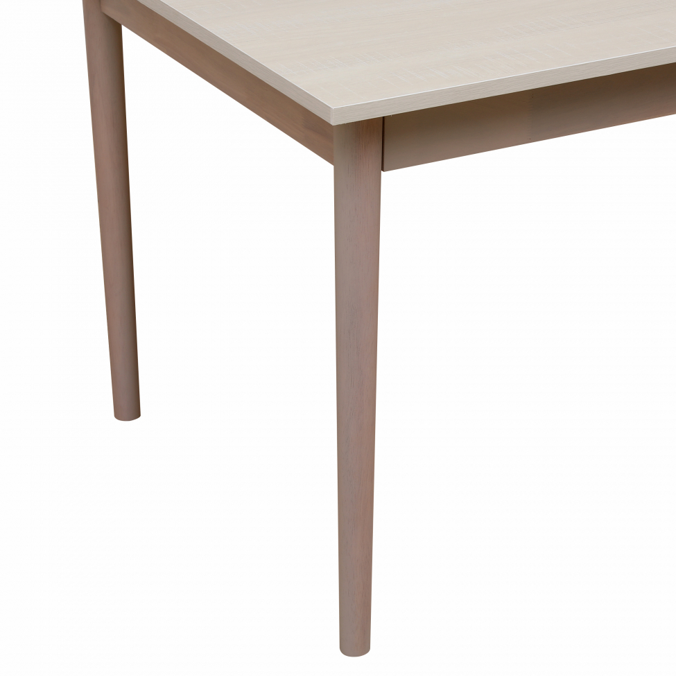 Spisebord 'Fager' 135cm - Hvitpigmentert