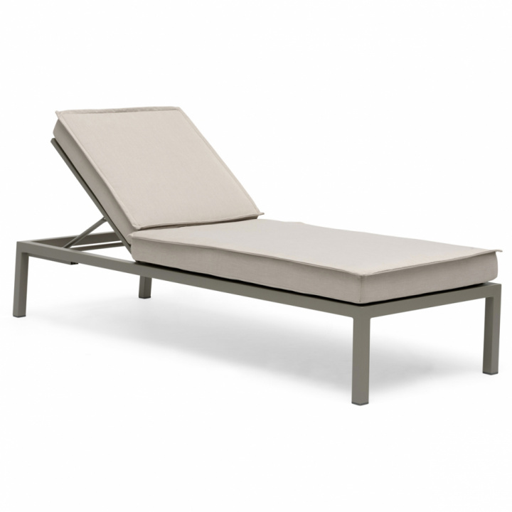 Solseng \'Jet Set\' - Beige i gruppen Møbler / Utendørsmøbler / Solstoler & Solsenger hos Reforma (115033)