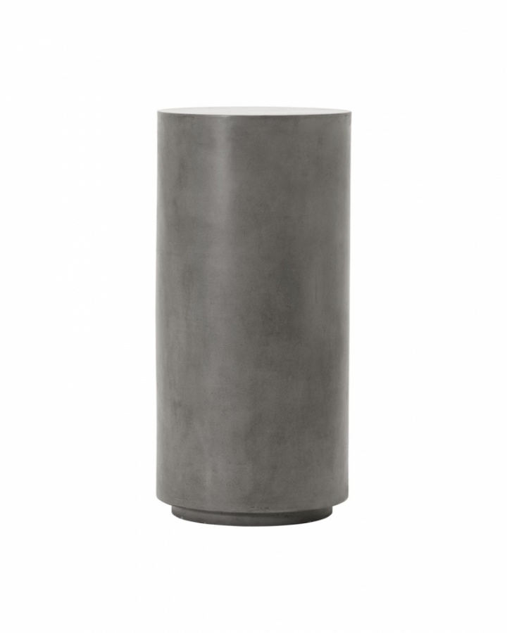 Pidestall \'Out\' - Grå i gruppen SALG / Møbler / Utendørsmøbler hos Reforma (260840402)