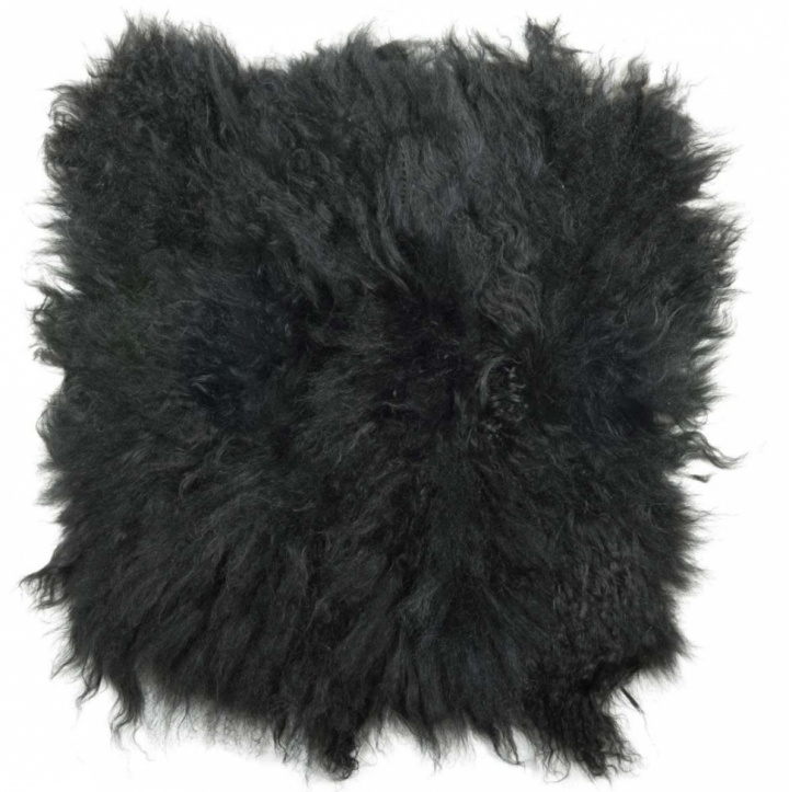 Sete Vanlig - Saueskinn Svart i gruppen Interiør / Tekstiler hos Reforma (6489-24)