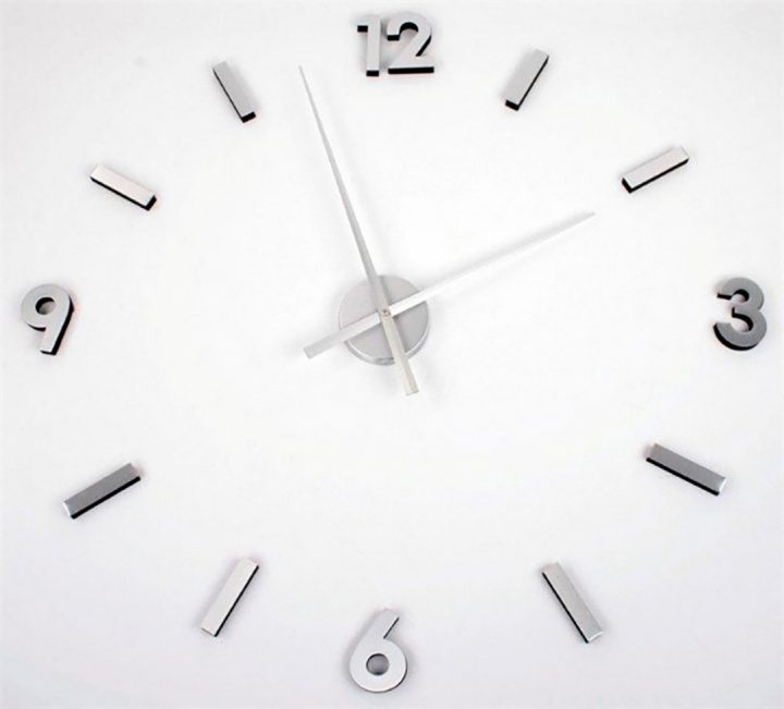 Clock 'Vary' - aluminium