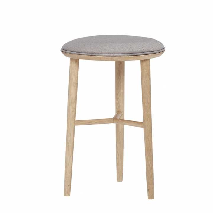 Stilig pall med setepute - Tre - Hubsch