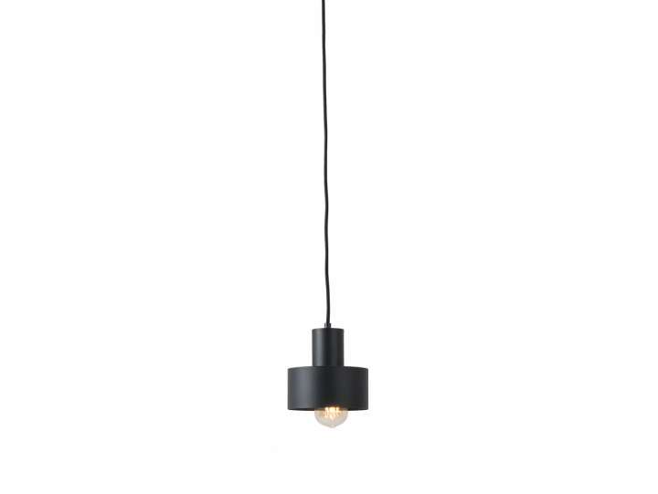 Taklampe \'Fay\'- Black S i gruppen Belysning / Lamper / Taklamper hos Reforma (LP001FAY-1S-02)