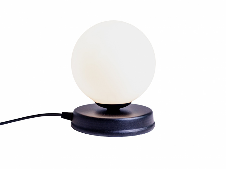 Bordlampe \'Manen\'- S i gruppen Belysning / Lamper / Bordlamper hos Reforma (LP048MANET-S-02)