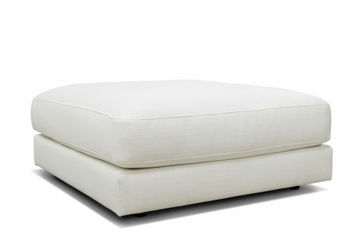 Puff Large \'Messina\' Hvit 112x112 i gruppen Møbler / Sofaer / Puffer og fotskamler hos Reforma (Rio-pouf-L-Grace01)